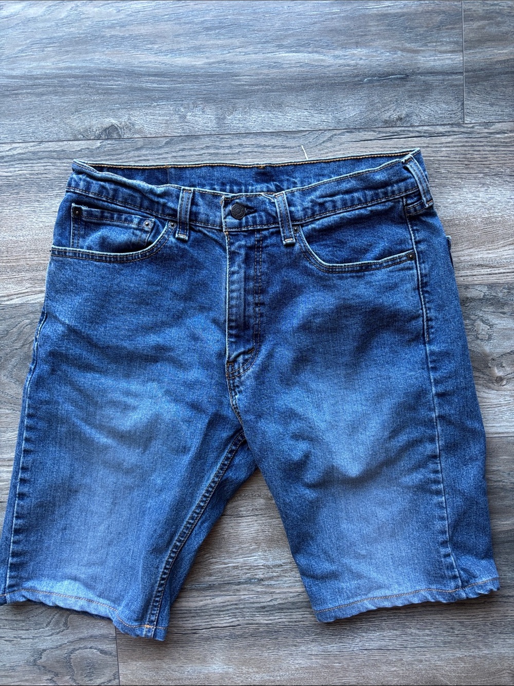 Levi’s 511 Casual Mid-Blue Denim Jean Shorts